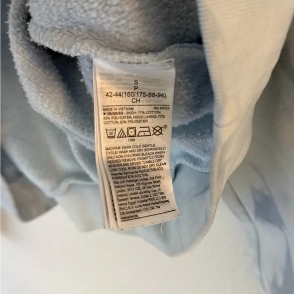 GAP Light Blue Tie-Dye Women's Sweater - Size Small - Picture 4 of 4